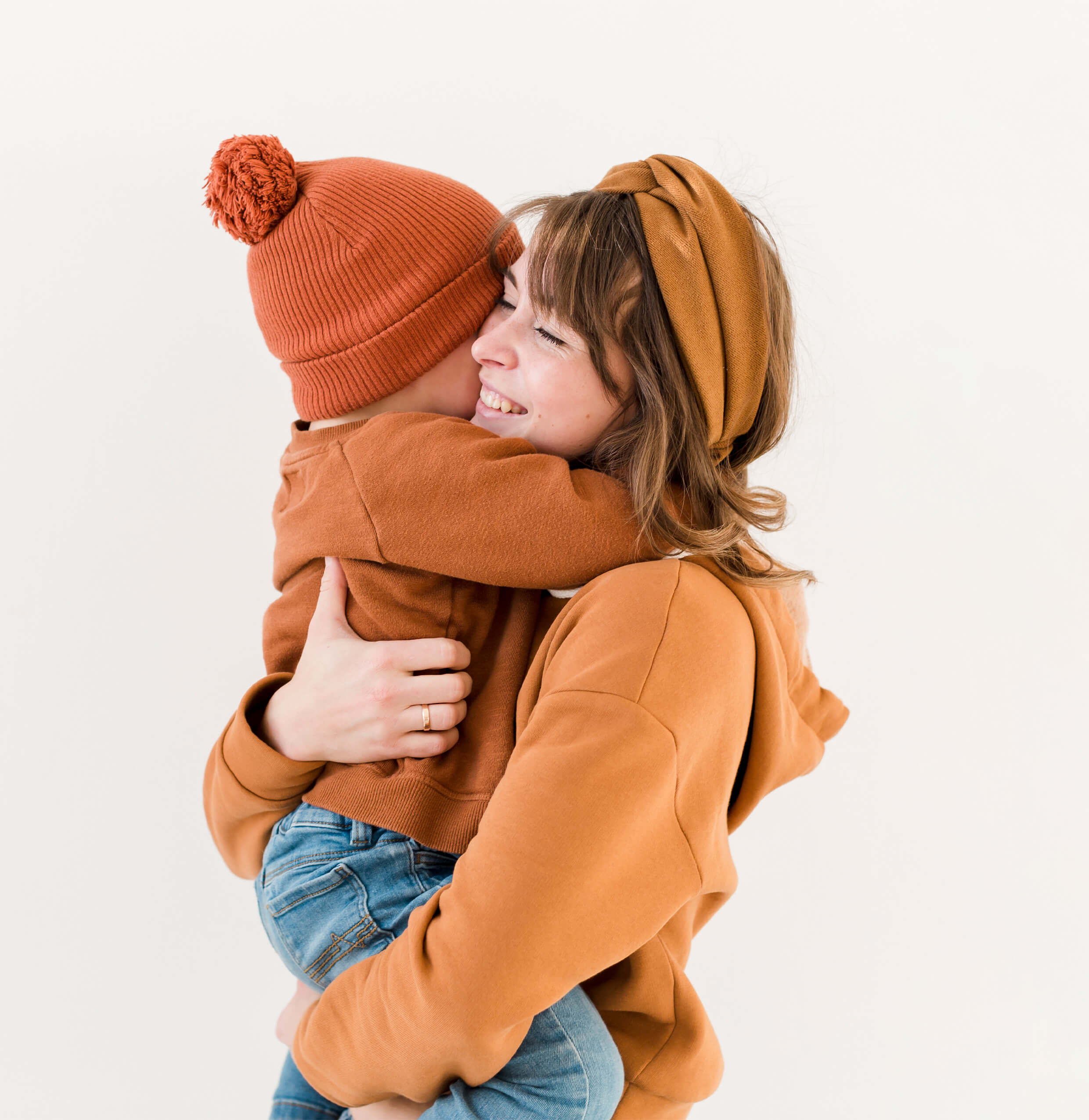 side-view-mother-with-son-her-arms