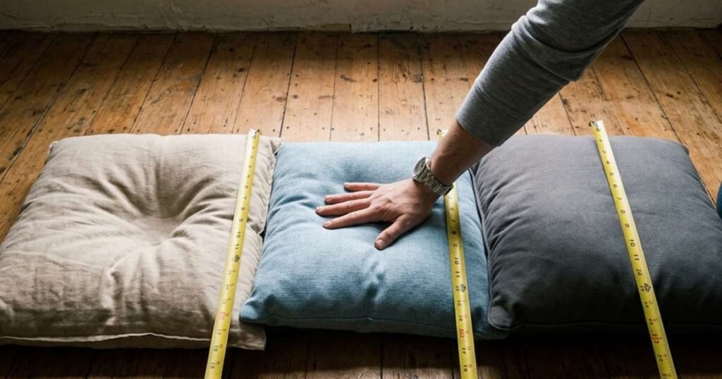 testing-foam-pillow-firmness-by-hand